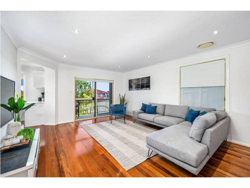73 Crown Street, Belmont NSW 2280