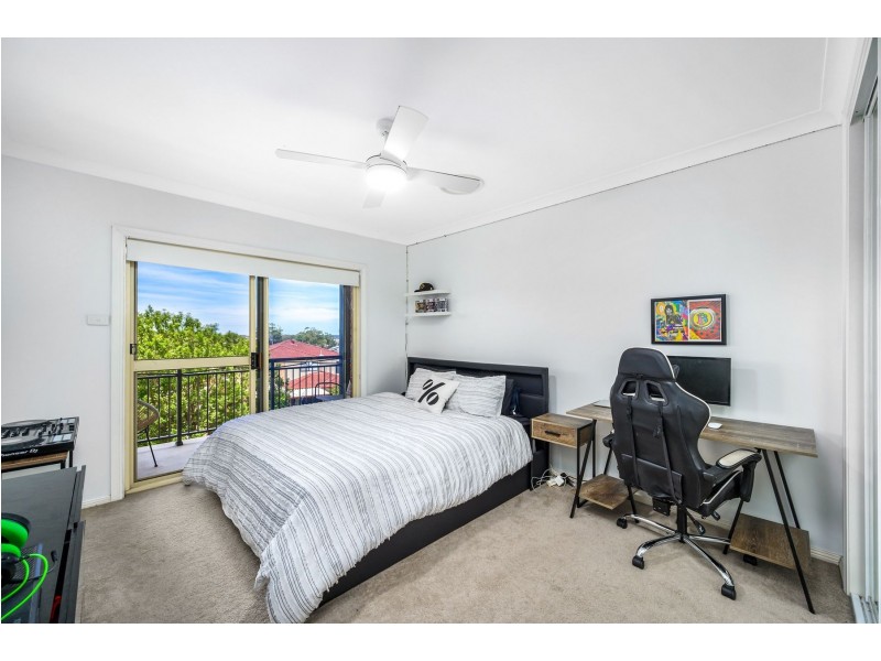 73 Crown Street, Belmont NSW 2280