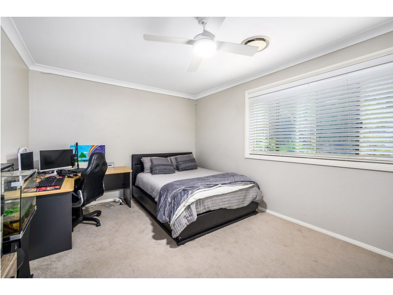 73 Crown Street, Belmont NSW 2280