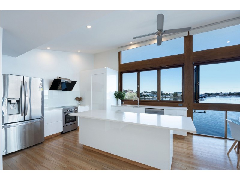 98 Ross Street, Belmont NSW 2280