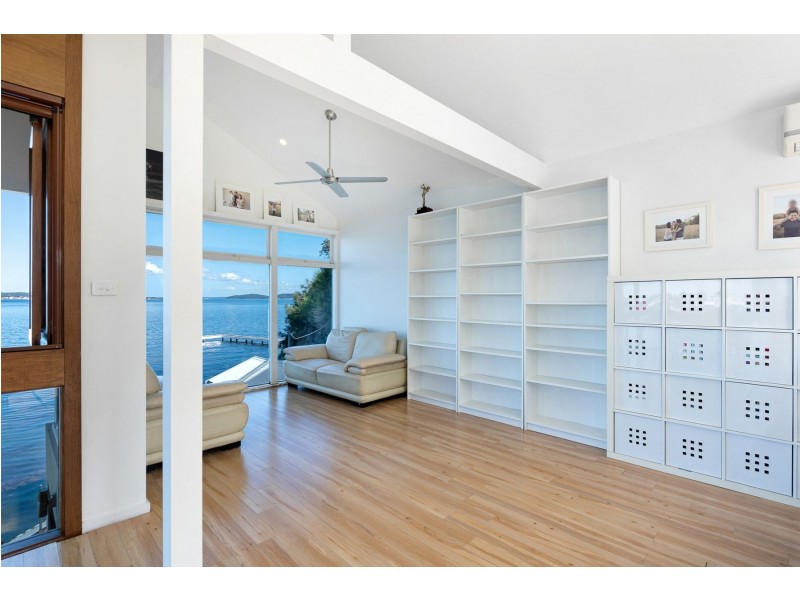 98 Ross Street, Belmont NSW 2280