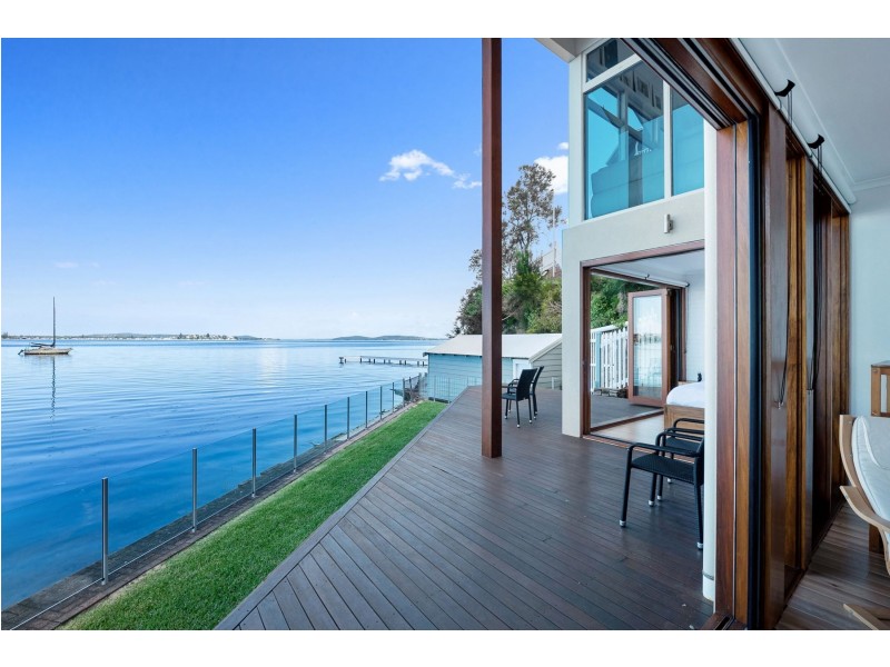 98 Ross Street, Belmont NSW 2280