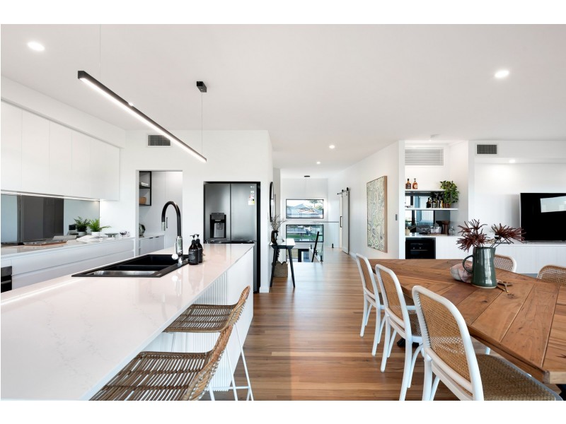 34 Crown Street, Belmont NSW 2280