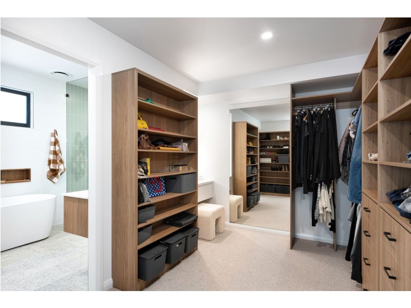 34 Crown Street, Belmont NSW 2280