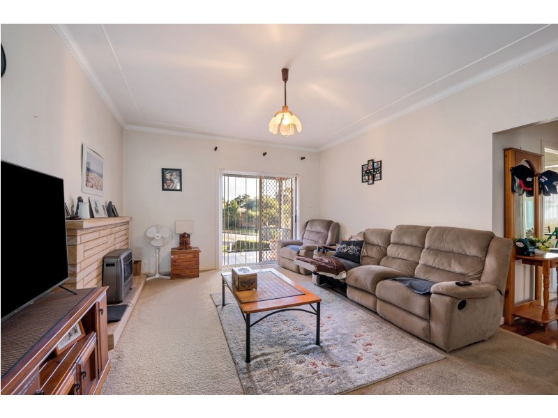39 Albert Street, Valentine NSW 2280