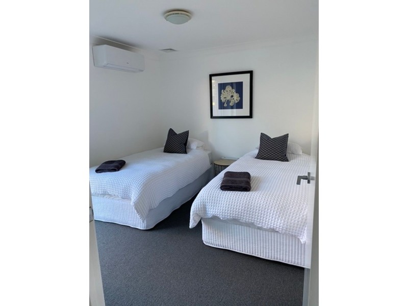 1/42 Village Bay Close, Marks Point NSW 2280