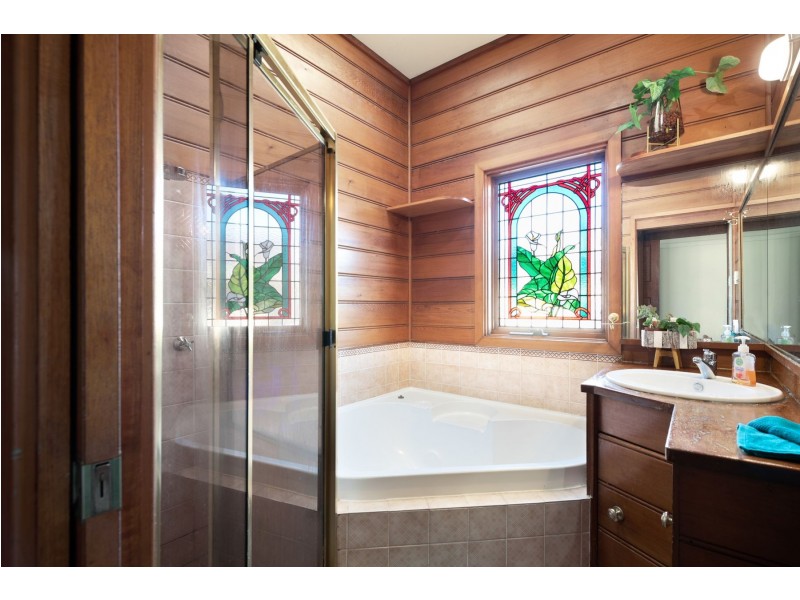 12 Hall Street, Belmont NSW 2280