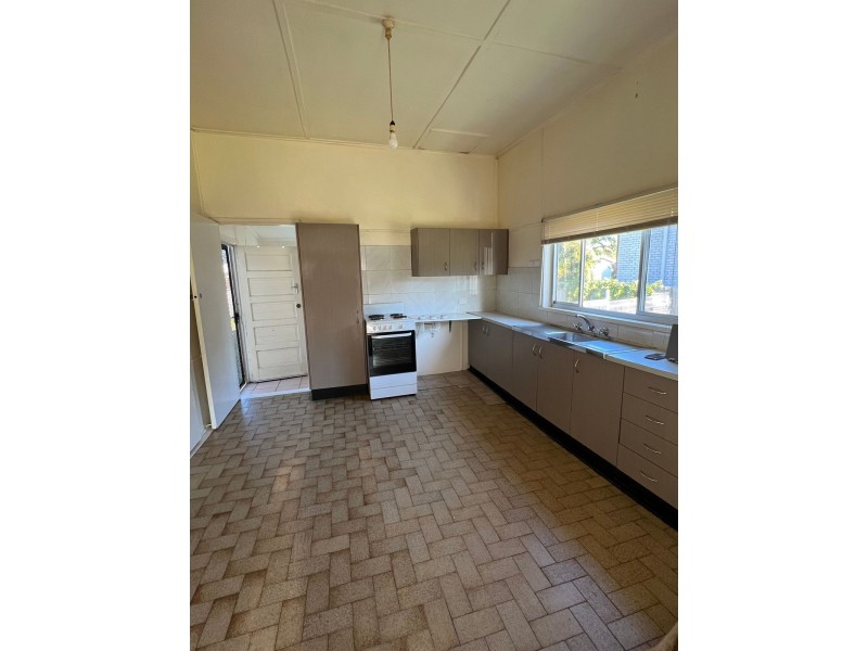 34 Lakeside Drive, Swansea NSW 2281
