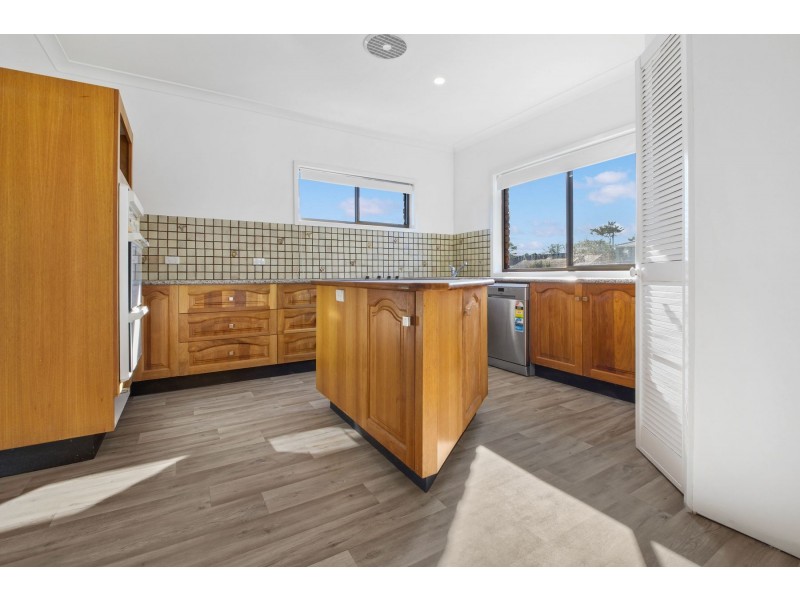 67 Cowlishaw Street, Redhead NSW 2290