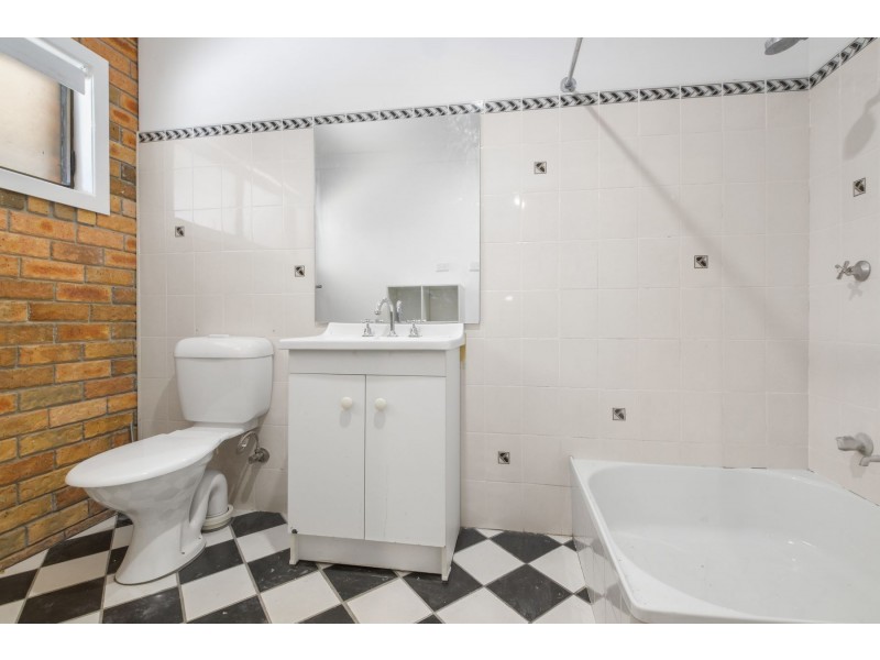 67 Cowlishaw Street, Redhead NSW 2290