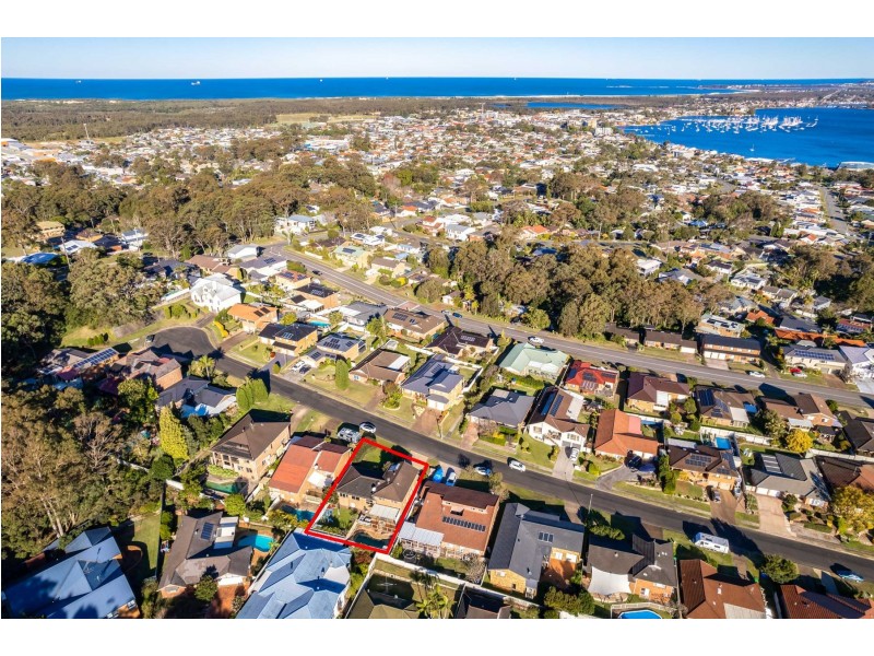 25 Nerang Place, Belmont NSW 2280