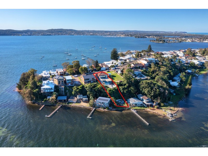 180 Marks Point Road, Marks Point NSW 2280