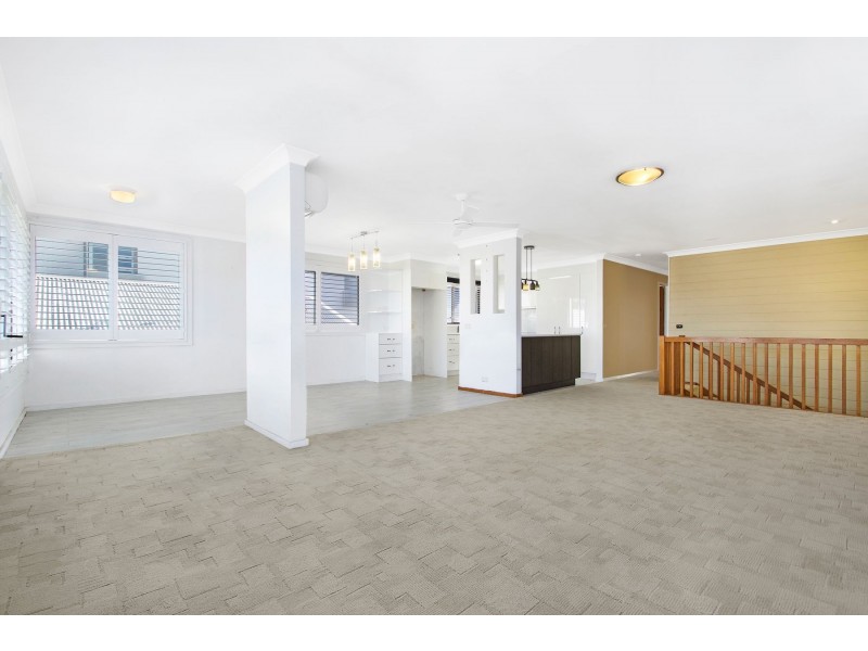 7 Ross Street, Belmont NSW 2280