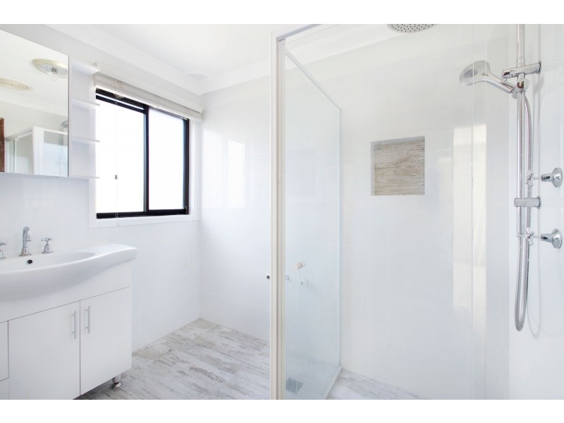 7 Ross Street, Belmont NSW 2280