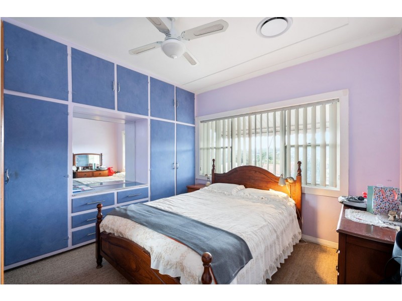 10 John Fisher Road, Belmont North NSW 2280