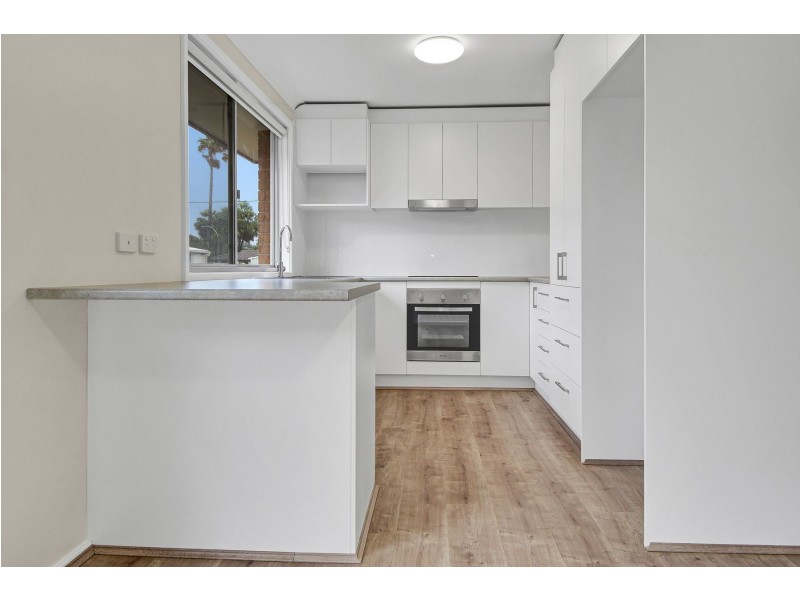 3/64 Lakeview Parade, Pelican NSW 2281