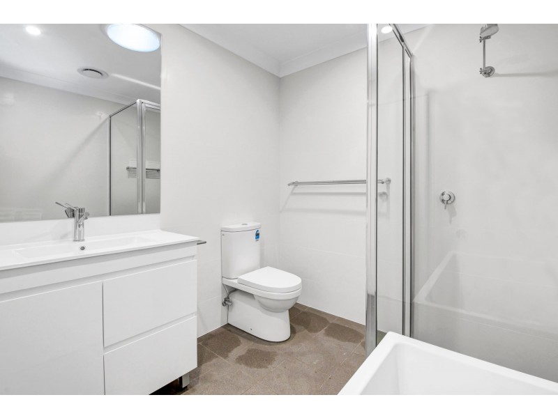 3/64 Lakeview Parade, Pelican NSW 2281