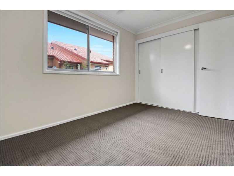 3/64 Lakeview Parade, Pelican NSW 2281