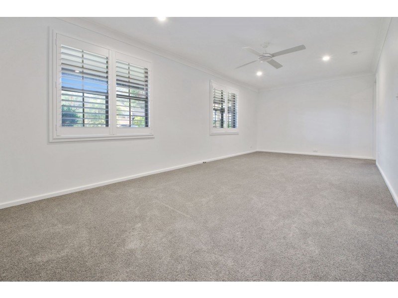 12 Seaview Close, Eleebana NSW 2282
