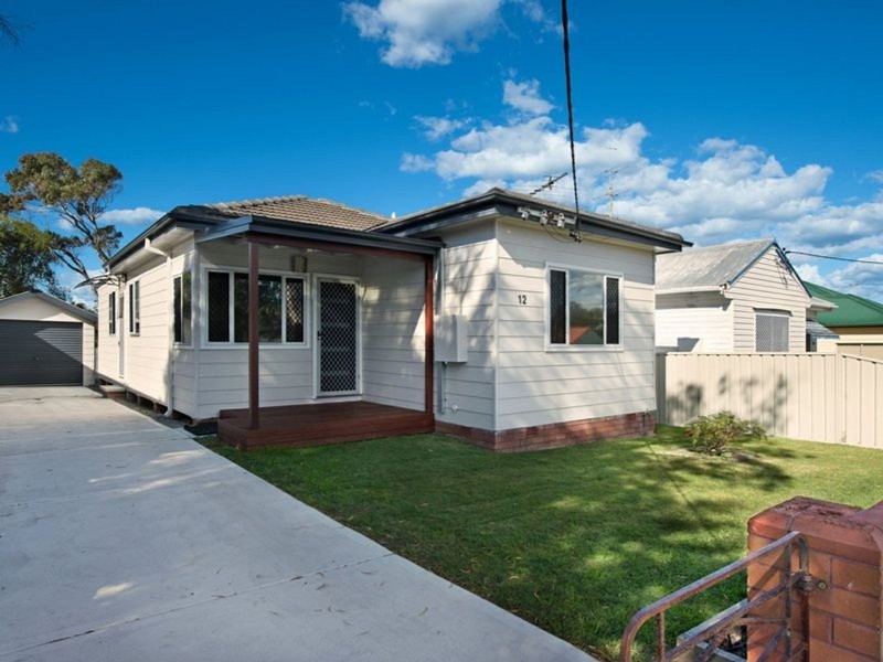 12 Church Street, Gateshead NSW 2290