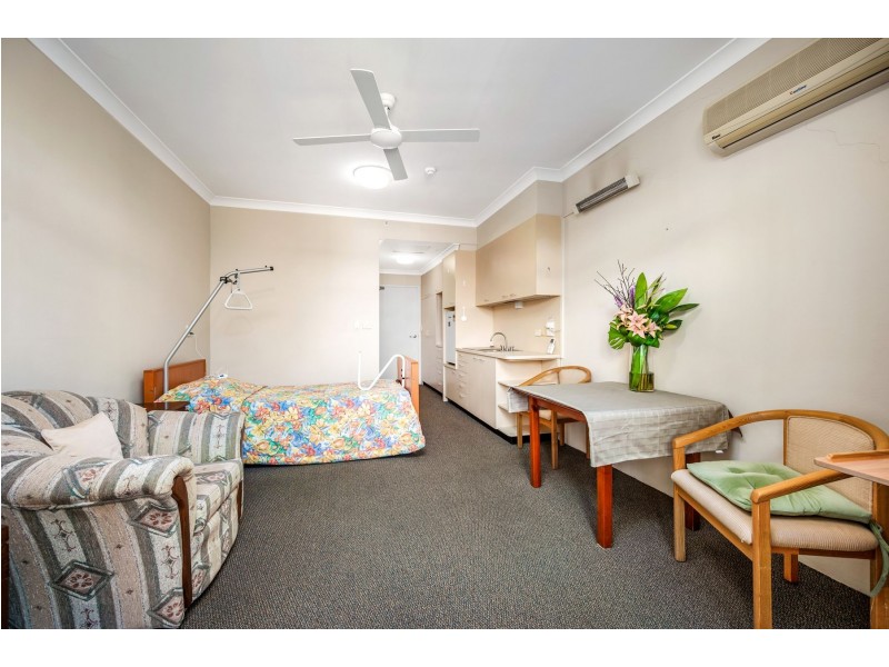 205/1-3 Violet Town Road, Mount Hutton NSW 2290