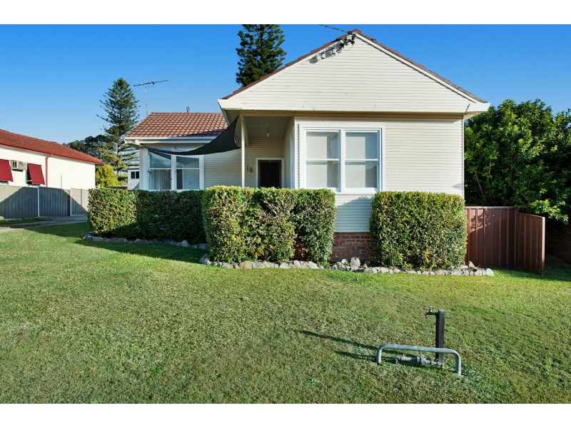 18 George Street, Glendale NSW 2285