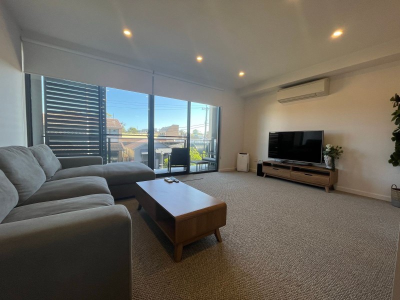 111/571 Pacific Highway, Belmont NSW 2280