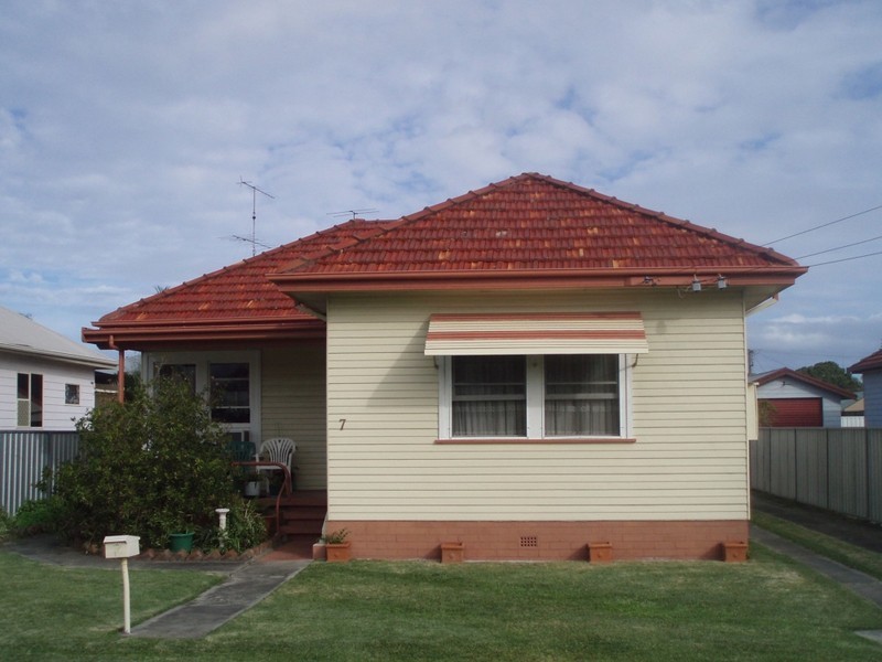 7 Arthur Street, Belmont South NSW 2280