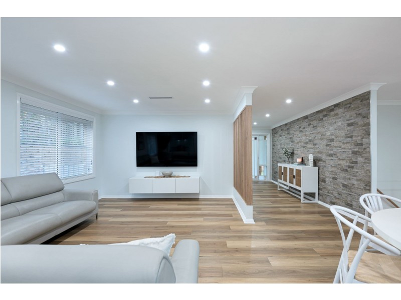 19 Halyard Way, Belmont NSW 2280