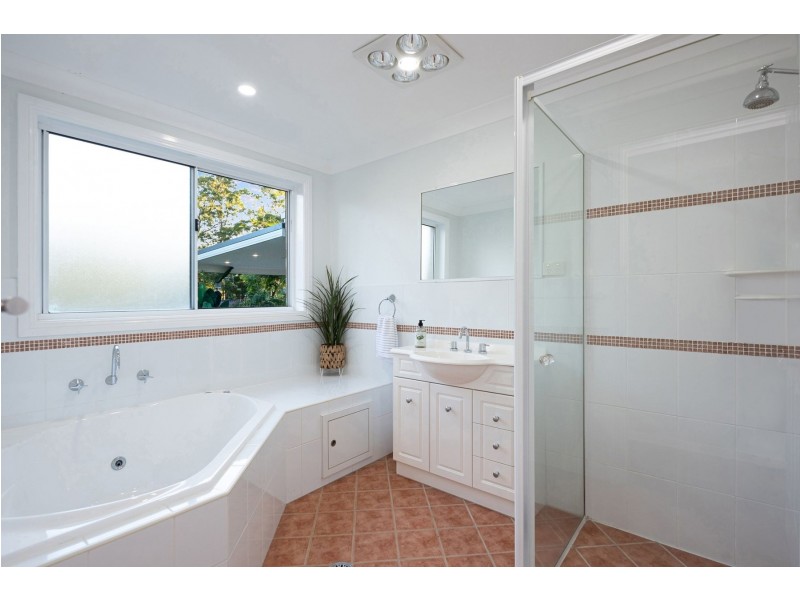 19 Halyard Way, Belmont NSW 2280