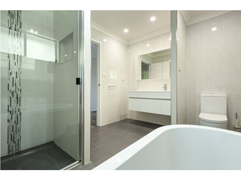 55 Haddon Crescent, Marks Point NSW 2280