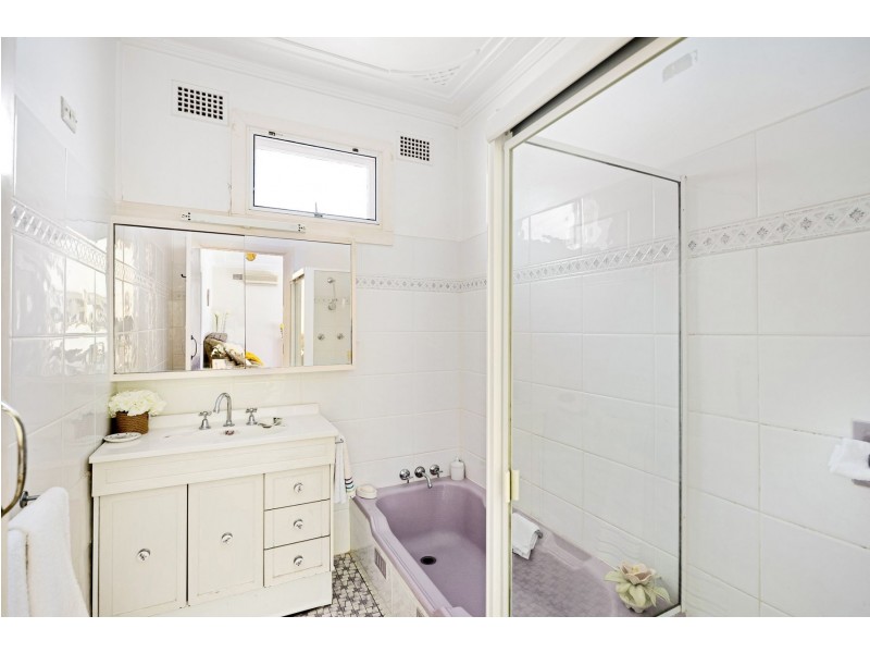 174 Wommara Avenue, Belmont North NSW 2280