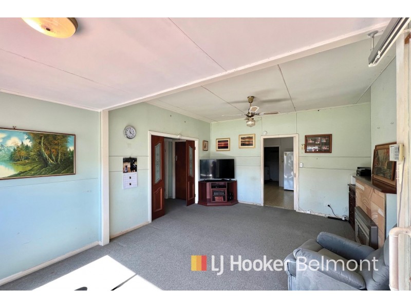 19 Thompson Street, Belmont South NSW 2280