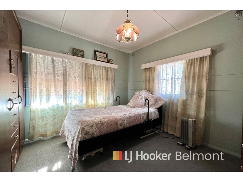 19 Thompson Street, Belmont South NSW 2280