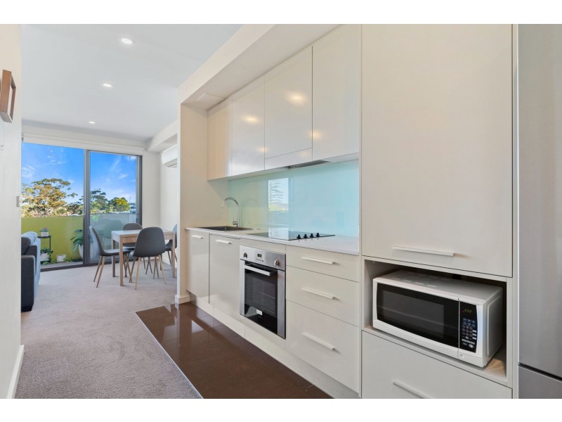 300/571 Pacific Highway, Belmont NSW 2280