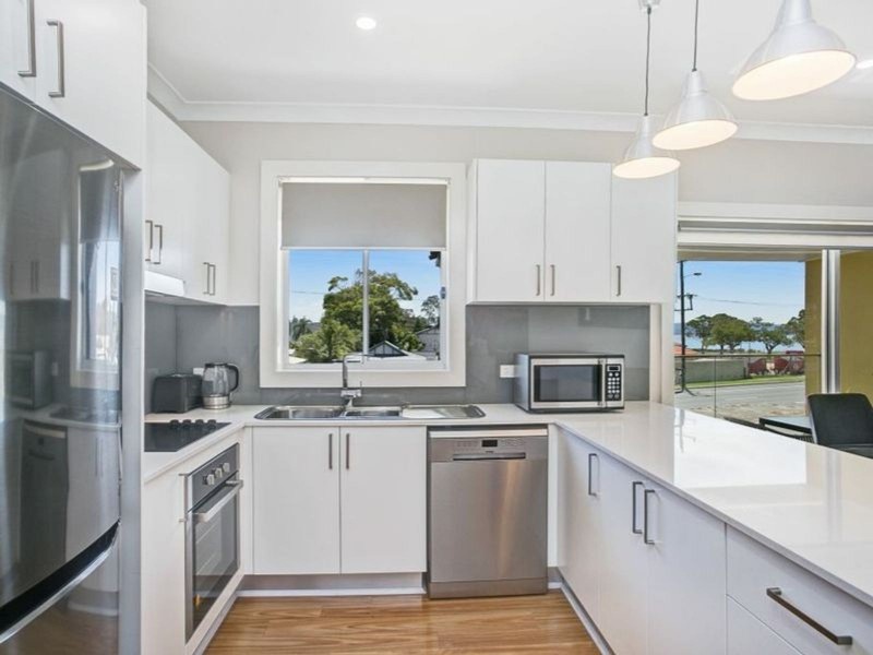 2/789 Pacific Highway, Belmont South NSW 2280