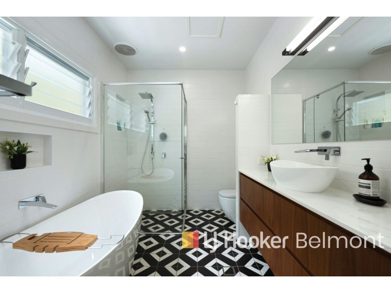 150 Marks Point Road, Marks Point NSW 2280