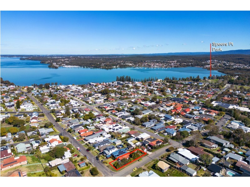1 Alley Street, Speers Point NSW 2284