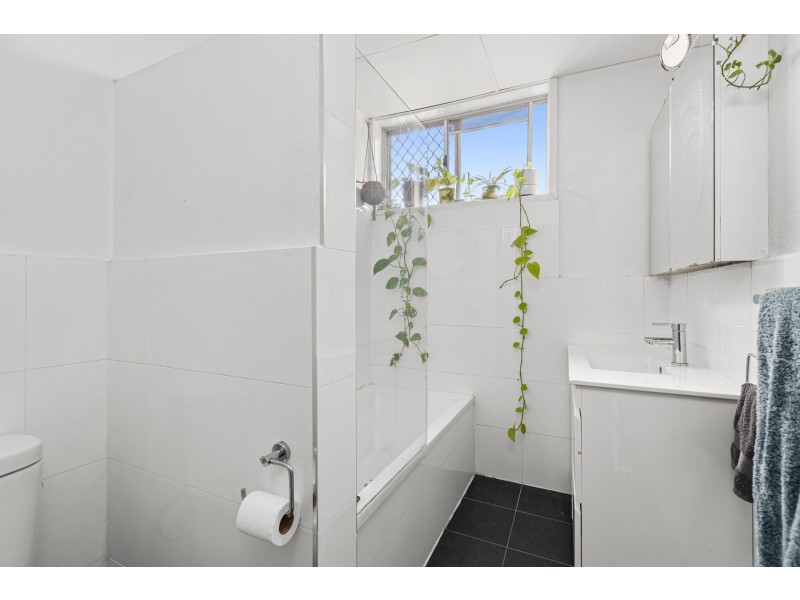 1/8 Harvard Close, Jesmond NSW 2299