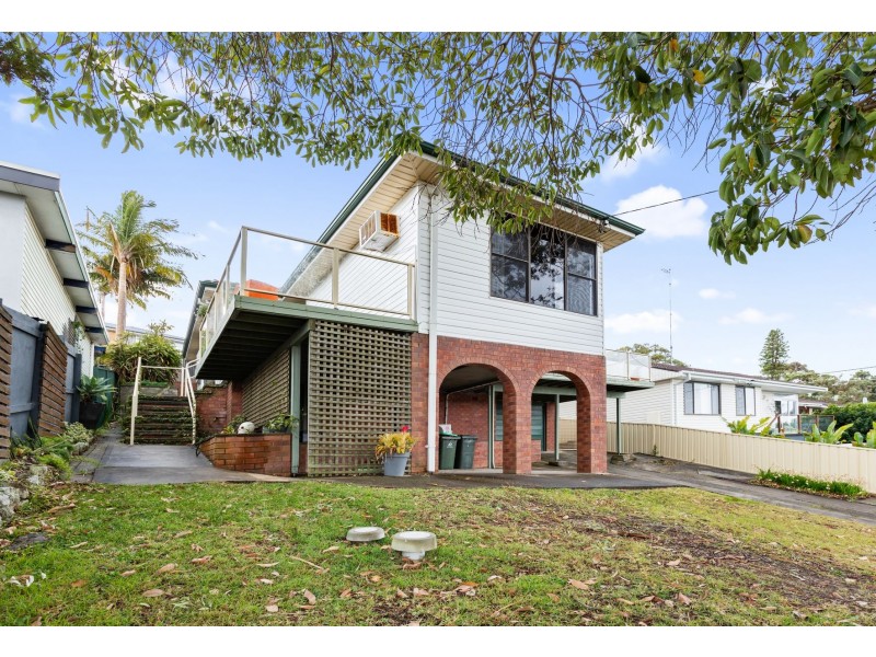35 Warrior Street, Belmont North NSW 2280