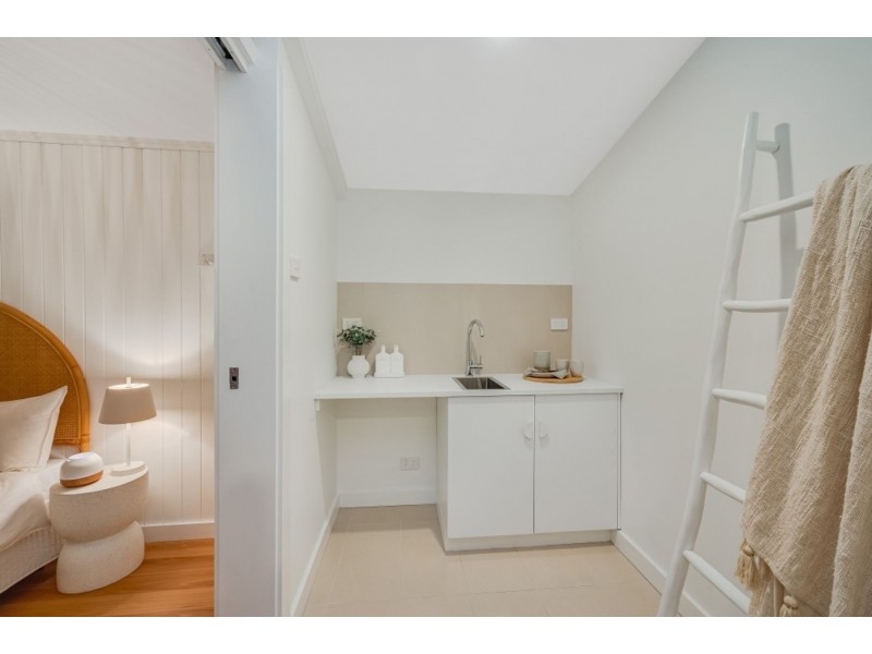 18 Beach Street, Belmont South NSW 2280