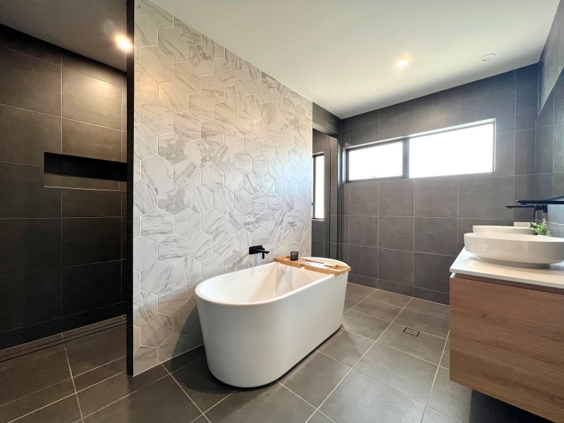 10 Vista Parade, Belmont NSW 2280