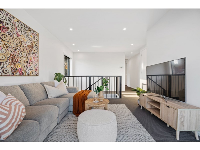 10 Vista Parade, Belmont NSW 2280