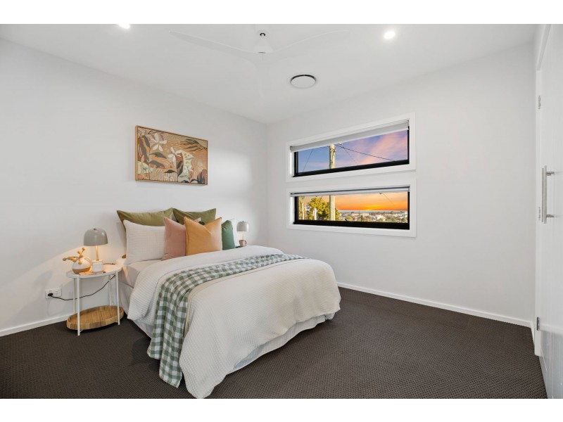10 Vista Parade, Belmont NSW 2280