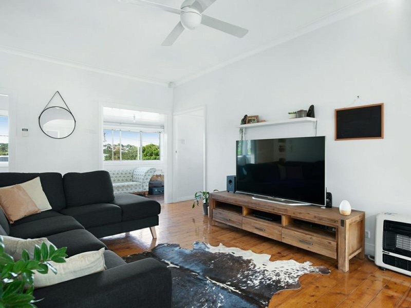 10 Deane Street, Belmont NSW 2280