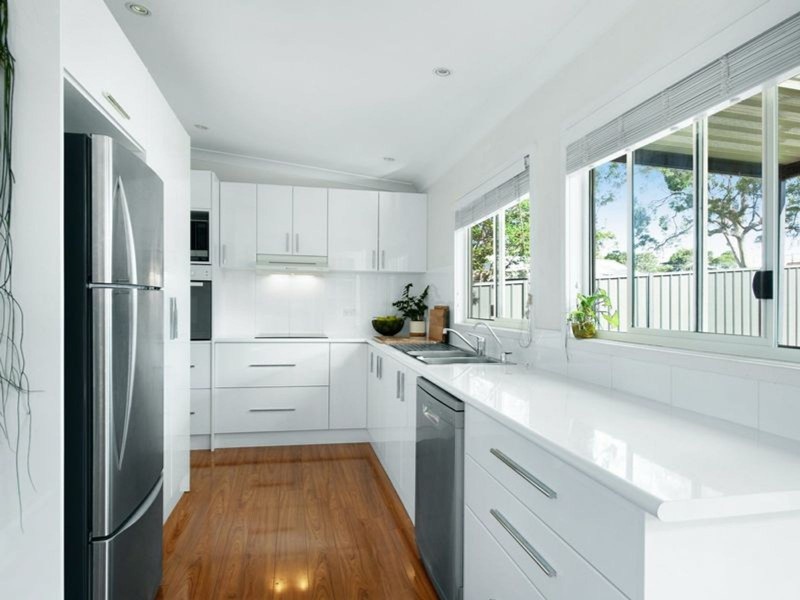 10 Deane Street, Belmont NSW 2280
