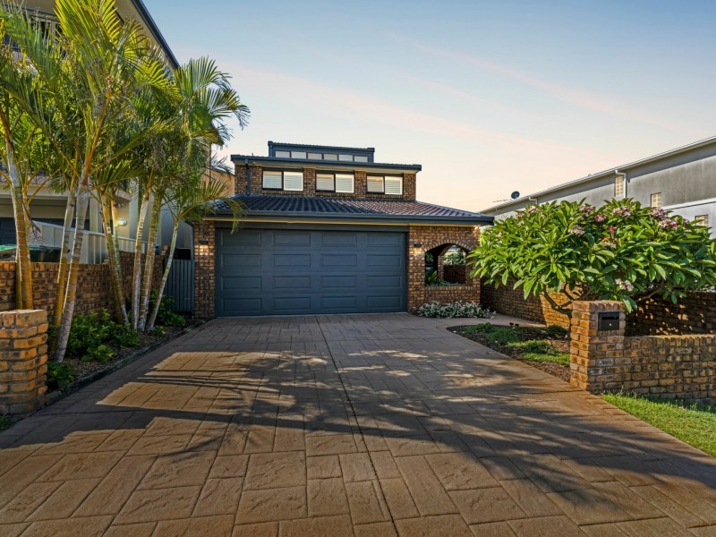 103 Marks Point Road, Marks Point NSW 2280