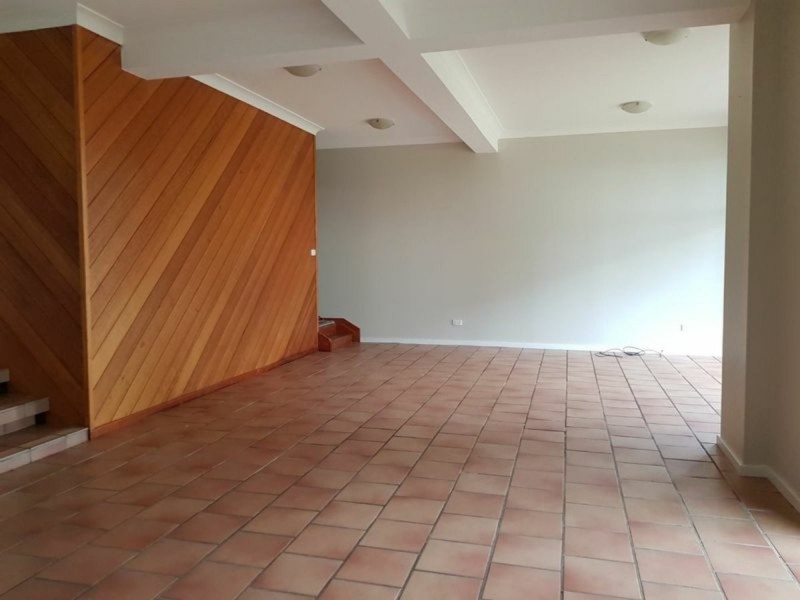 50 Crown Street, Belmont NSW 2280