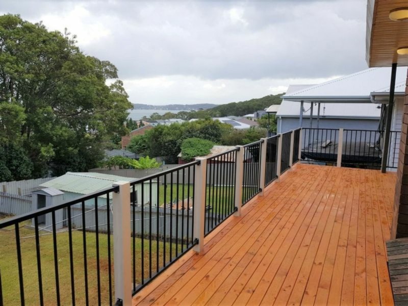 50 Crown Street, Belmont NSW 2280