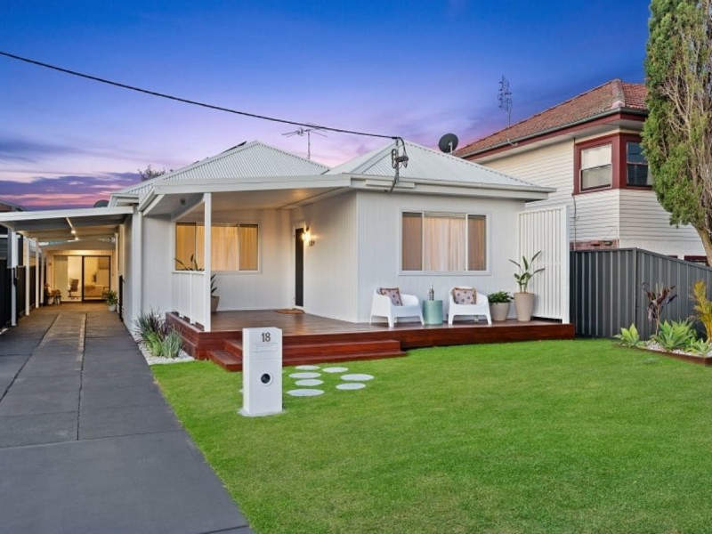 18 Beach Street, Belmont South NSW 2280